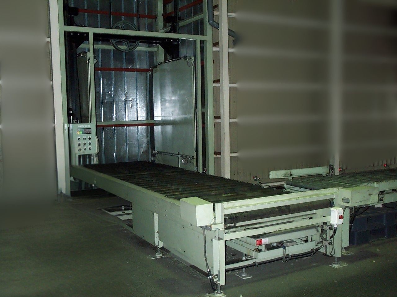 【重量物パレット自動搬送エレベ-タ-】積載1000kg~3500kg ロープ式、油圧式 各種:2枚目の写真
